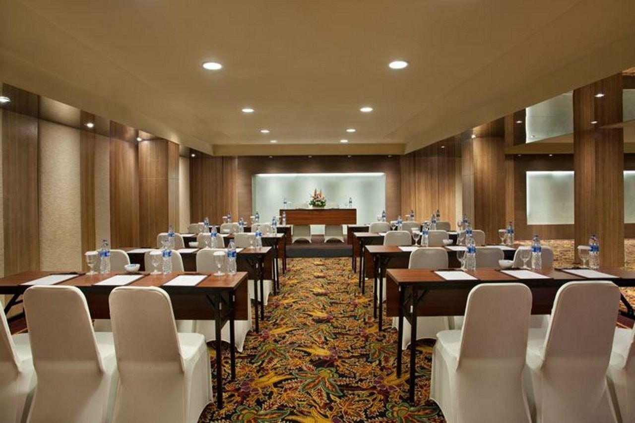Ramada By Wyndham Bali Sunset Road Kuta Ξενοδοχείο Σεμινιάκ Εξωτερικό φωτογραφία