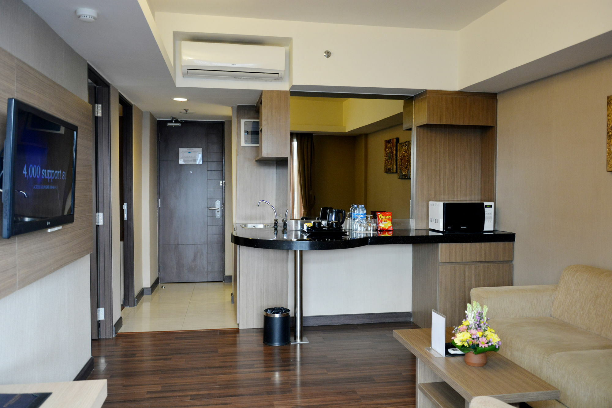 Ramada By Wyndham Bali Sunset Road Kuta Ξενοδοχείο Σεμινιάκ Εξωτερικό φωτογραφία