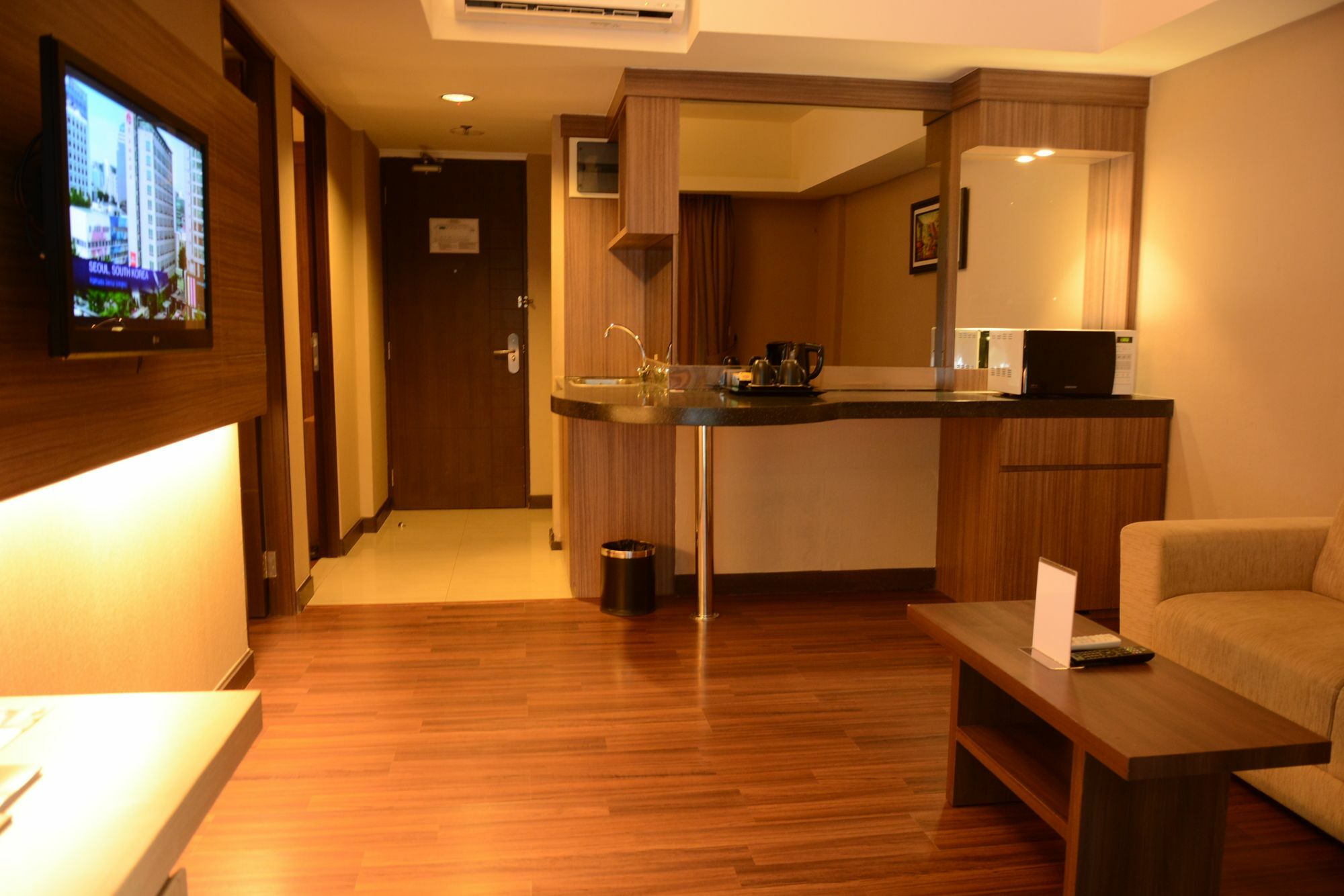 Ramada By Wyndham Bali Sunset Road Kuta Ξενοδοχείο Σεμινιάκ Εξωτερικό φωτογραφία