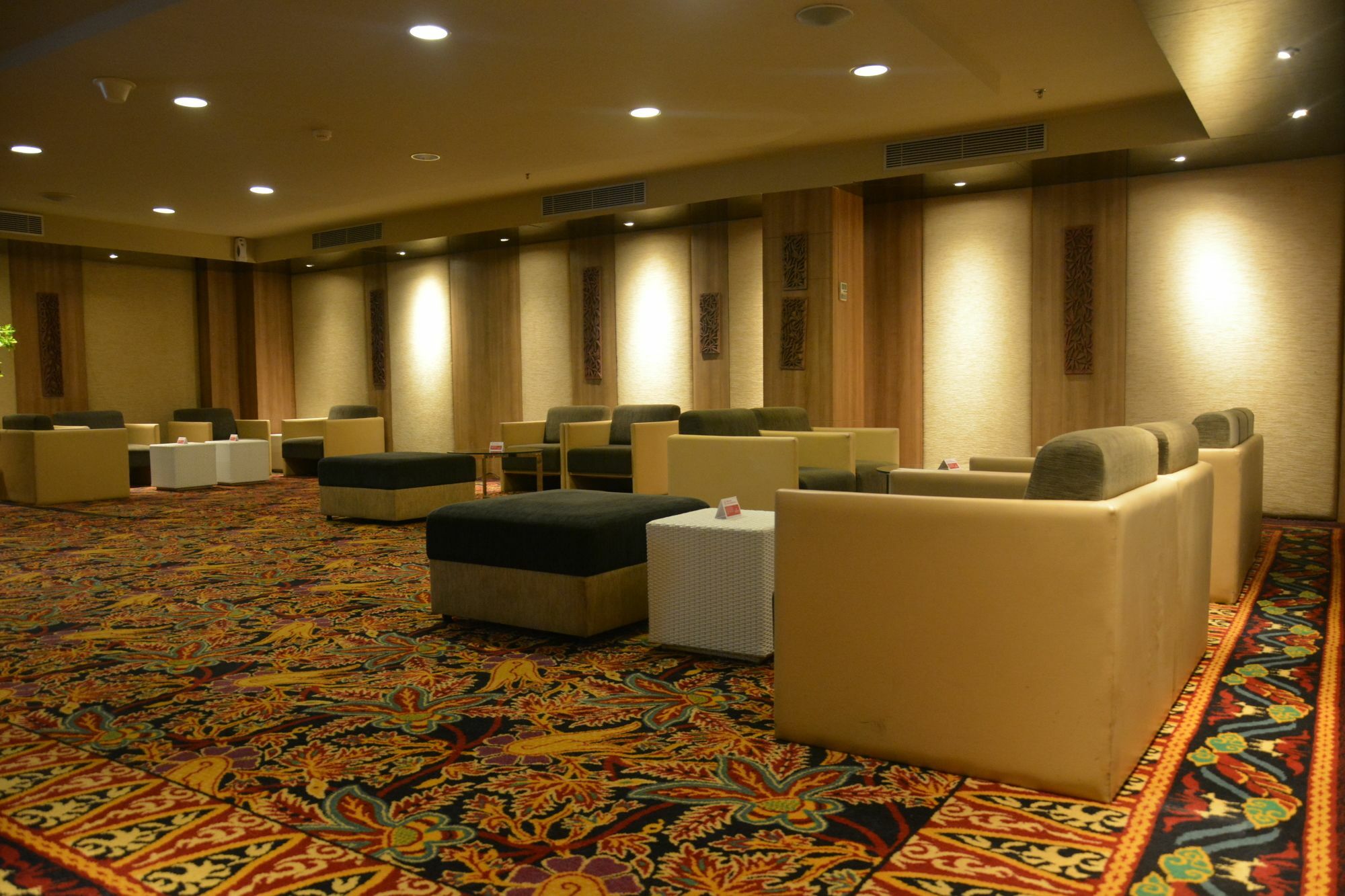 Ramada By Wyndham Bali Sunset Road Kuta Ξενοδοχείο Σεμινιάκ Εξωτερικό φωτογραφία